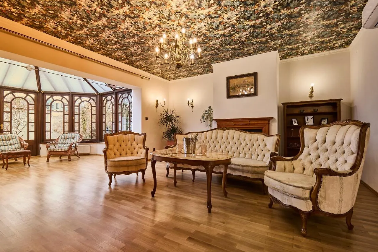 *The Little Castle* With Heated Pool And Sauna Villa Prága