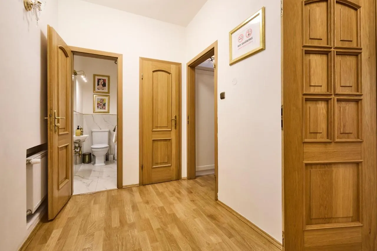 *The Little Castle* With Heated Pool And Sauna Villa Prága