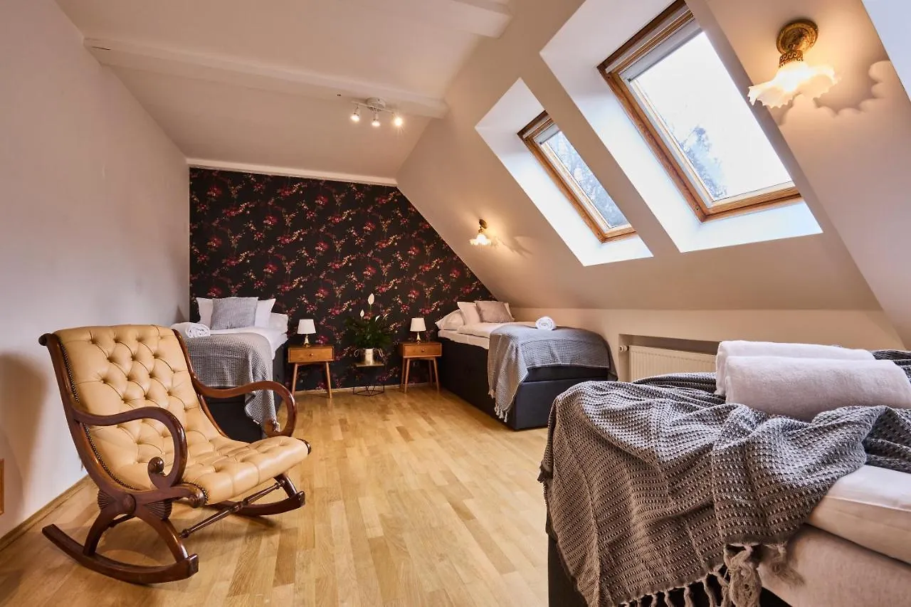 *The Little Castle* With Heated Pool And Sauna Villa Prága 0*,
