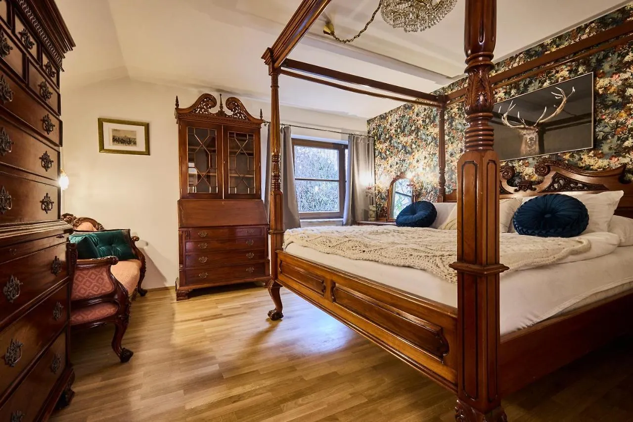 *The Little Castle* With Heated Pool And Sauna Villa Prága 0*,